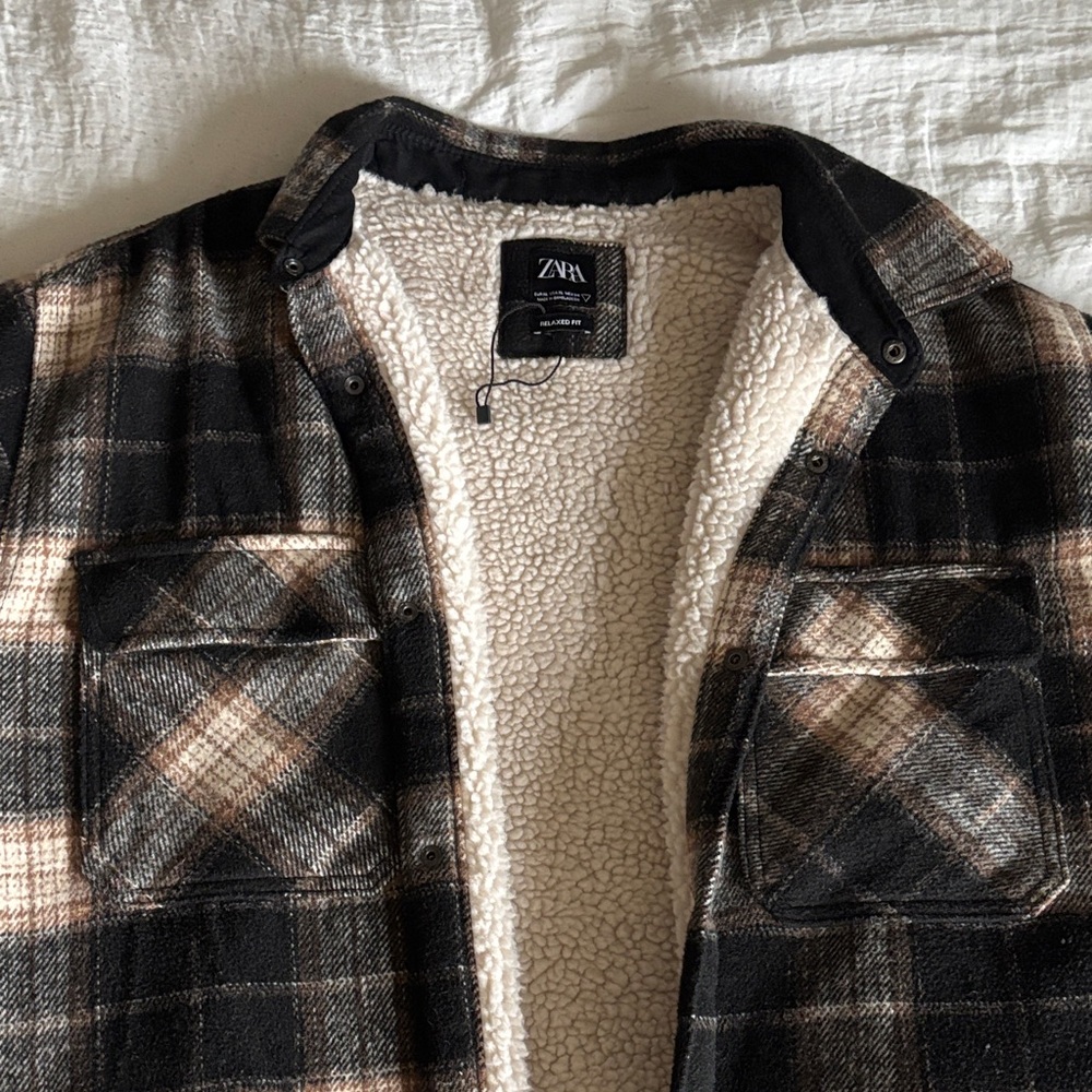 Zara Men's Checkered Sherpa Jacket - Black and Cream